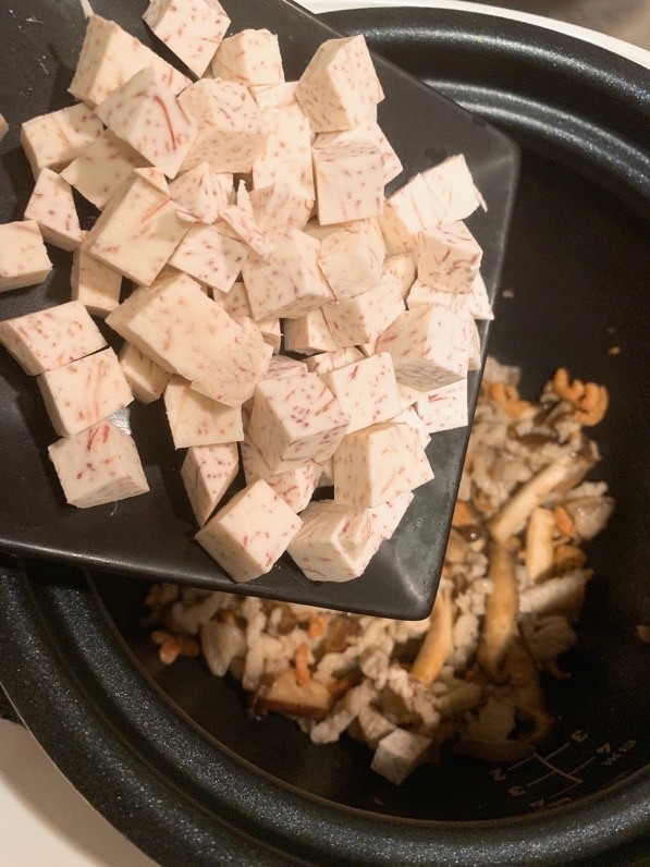 古早味芋頭鹹粥(用特福迷你萬用鍋製作版本)