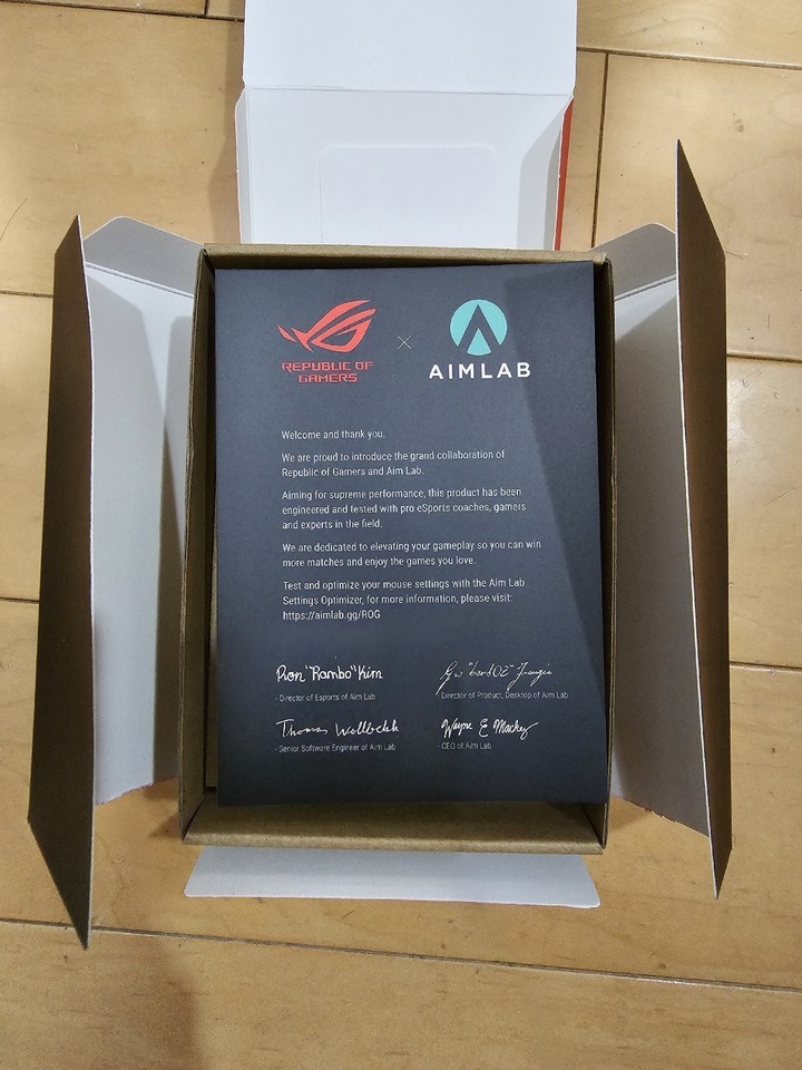 【開箱】ROG Harpe Ace Aim Lab Edition & ROG Hone Ace Aim Lab Edition