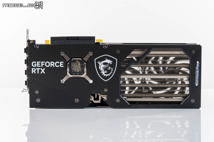 微星 GeForce RTX 4060 Ti GAMING X TRIO 8G 顯示卡開箱實測 以大開口散熱提供更高運作效能