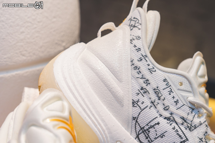 【採訪】球鞋上有數學公式！特步XTEP JLIN3限定配色「學霸」發表！