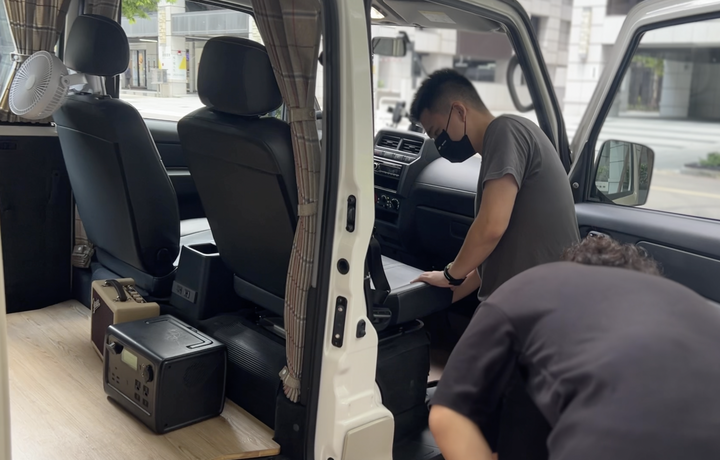 【露營車體驗】生日居然睡車上！宜蘭露營區看到滿天星、藍眼淚