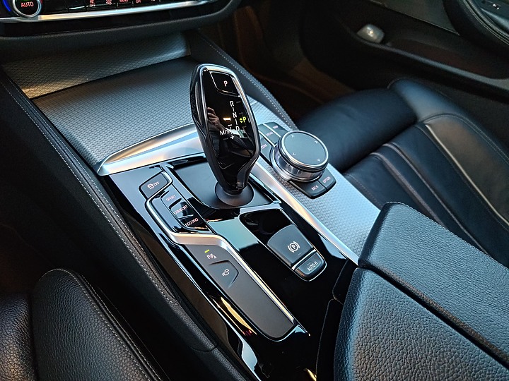 [五年養車分享-下集] 2018 BMW G30 530d-底盤動力升級