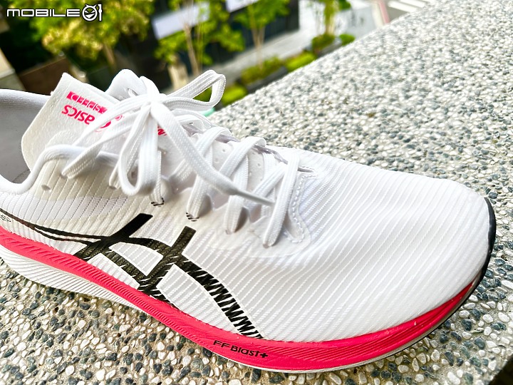 點我看大圖 【開箱】強力進化 ASICS MAGIC SPEED 3 實測分享