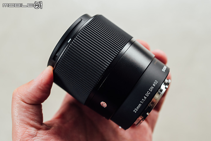 Sigma 23mm f/1.4 DC DN Contemporary 評測報告｜人帶景經典焦段重返 APS-C 片幅！