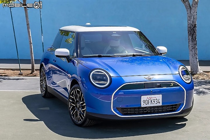 【海外新訊】MINI公布 MINI Cooper Electric 動力規格，兩車型設定最大馬力216匹、續航力達400公里！