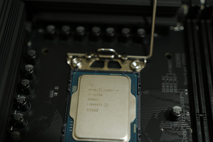 萬元內的誠意之作。由不可描述的 GIGABYTE 技嘉科技 帶來的 【Z790 AORUS ELITE AX】高品質主機板