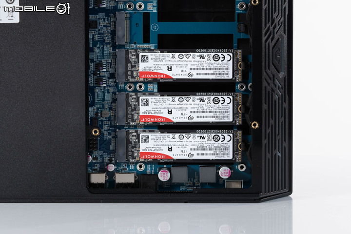 ASUSTOR FLASHSTOR 12 Pro FS6712X NAS 開箱實測 10G 網路搭配全 SSD 配置提供高速存取快感