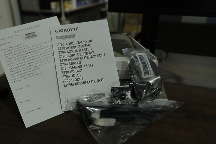 萬元內的誠意之作。由不可描述的 GIGABYTE 技嘉科技 帶來的 【Z790 AORUS ELITE AX】高品質主機板