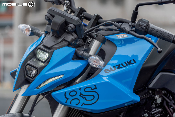 SUZUKI GSX-8S試駕｜貼著鈴木標的公爵 少了些狂野多了些文明！