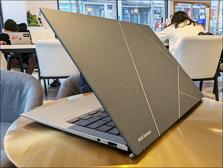 [入手紀錄] ASUS UX5304VA三創賞機、開箱