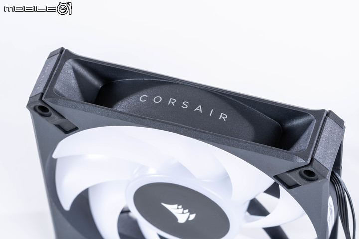 CORSAIR iCUE H150i ELITE LCD XT 360 AIO 水冷散熱器 以更高解熱能力持續穩定效能輸出