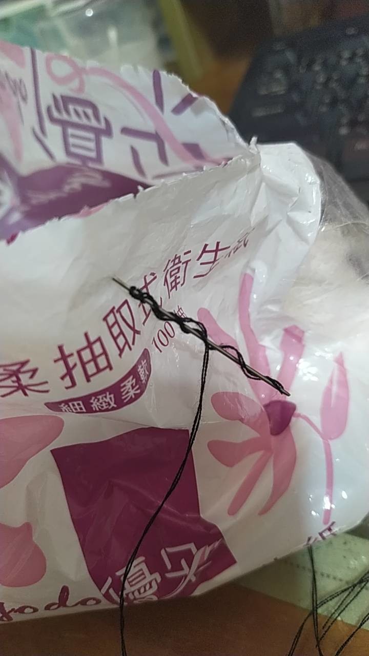 請問襪子常破洞怎縫襪子?