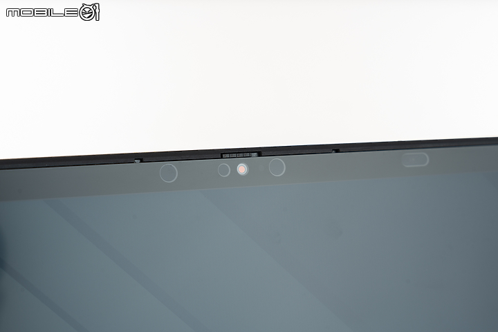 ASUS ExpertBook B6 Flip 測試報告|效能不妥協的企業級行動工作站