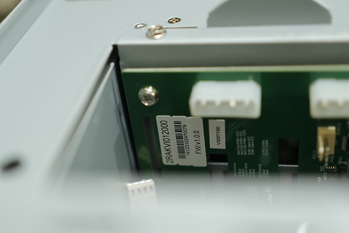 【用純SSD自組NAS】並留下4個槽供隨時擴充 家用SOHO Mini Server ITX？廢話跟圖一樣多
