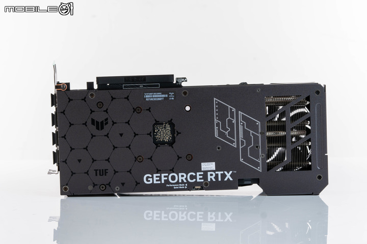 華碩 TUF GeForce RTX 4060 Ti O8G GAMING 顯示卡開箱實測 小顯卡裝大風扇真的有幫助?