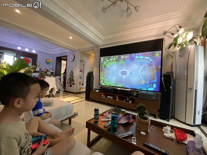 遊戲電影兩不誤的BENQ X3000i投影機