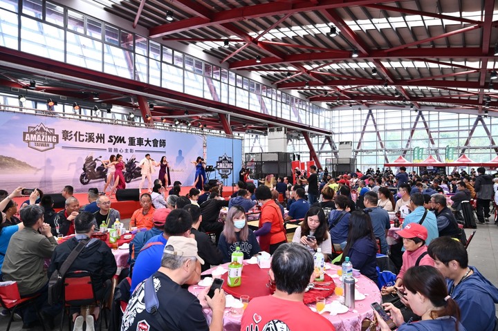 點我看大圖 好久沒有騎長途活動筋骨了,SYM重車大會師好讚!
