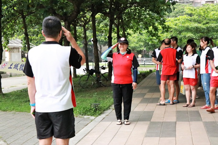向土城救生隊泳訓教練們致敬