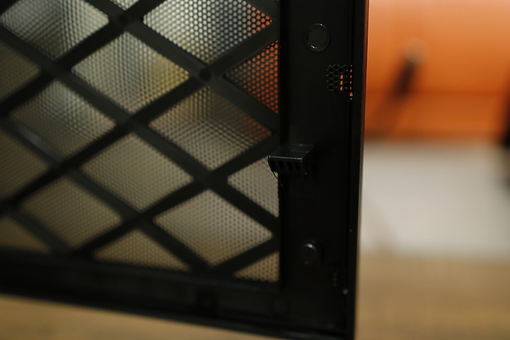 【用純SSD自組NAS】並留下4個槽供隨時擴充 家用SOHO Mini Server ITX？廢話跟圖一樣多