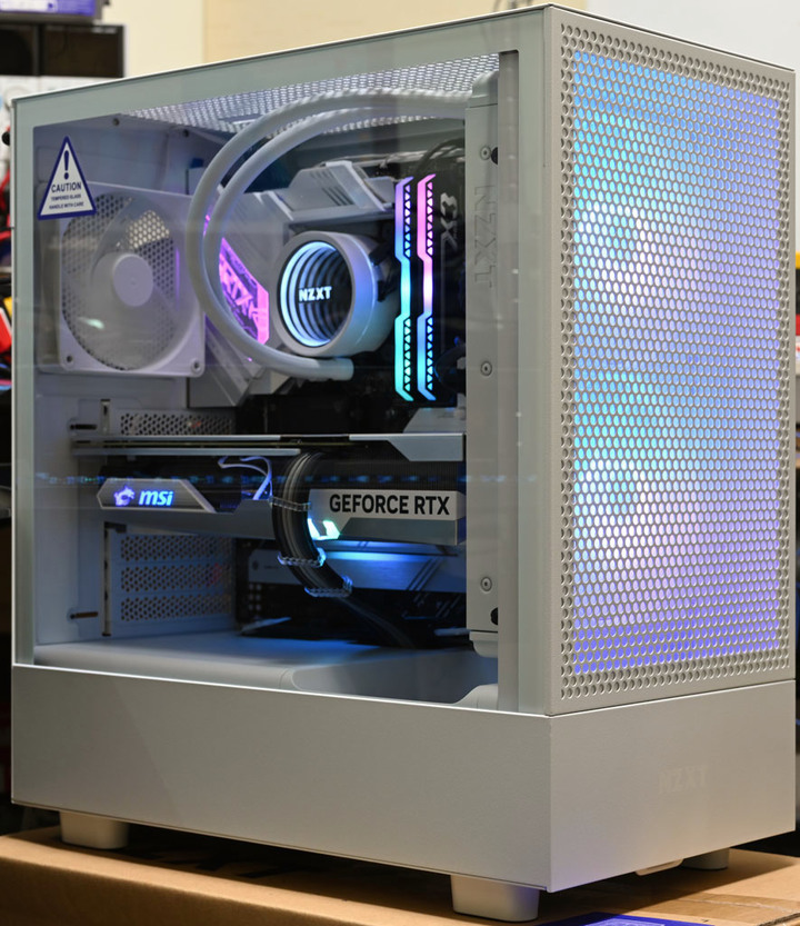 NZXT H5 FLOW RGB機殼開箱