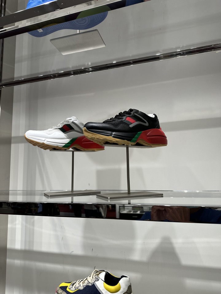 「開箱」GUCCI TIGER sneakers