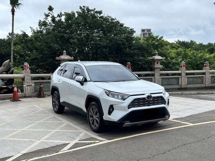 2023年RAV4汽油旗艦版微開箱