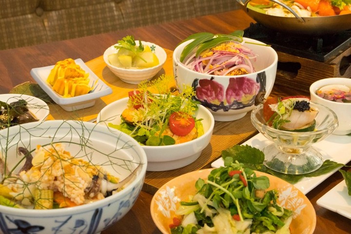 內行人才知道的淡水私房菜！懷舊空間大啖無菜單料理！