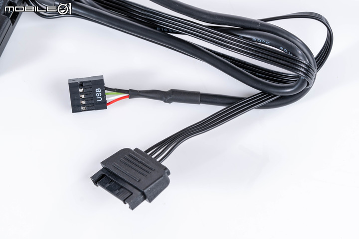 CORSAIR iCUE H150i ELITE LCD XT 360 AIO 水冷散熱器 以更高解熱能力持續穩定效能輸出