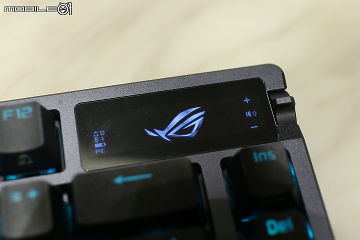 結合頂尖技術的客製化鍵盤|ROG Azoth不專業開箱測試