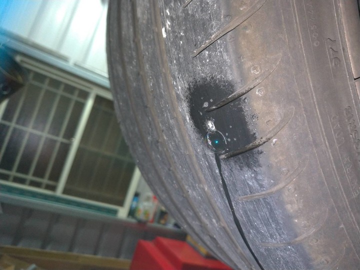 老車好好開之 W212 引擎腳更換心得