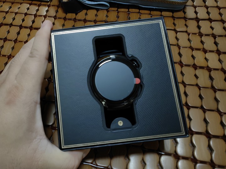 華為 HUAWEI Watch 4陸版入手，可以完整測試心電圖，微健檢等功能