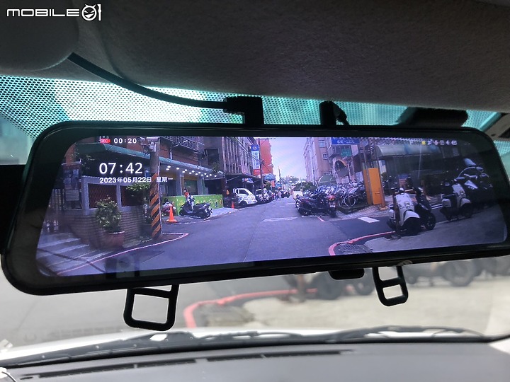 【開箱心得】 PAIPAI P10 PLUS流媒體行車記錄器 (CP值很高喔~)