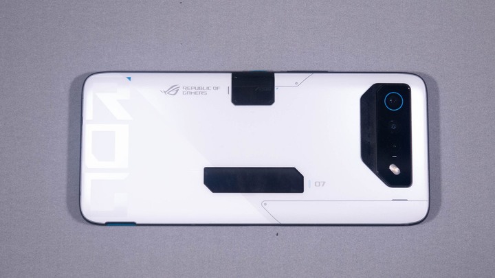 ROG Phone 7 Ultimate 出馬，誰與爭鋒！最強的遊戲體驗你一定要試試看