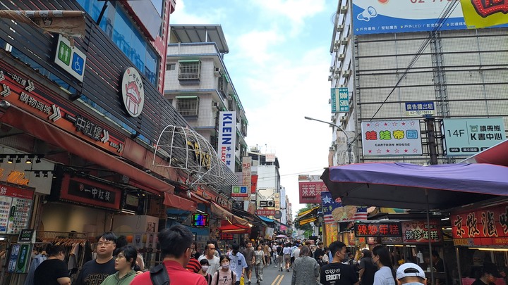 【台中空屋多】塔尼哥，快快出門放風，太無聊之台中亂跑