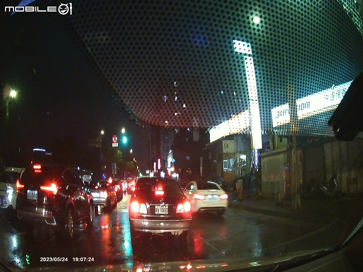 【開箱心得】 PAIPAI P10 PLUS流媒體行車記錄器 (CP值很高喔~)