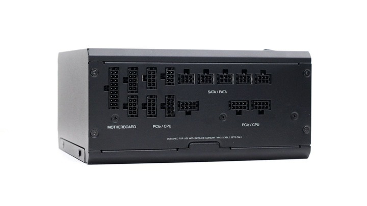 點我看大圖 「開箱」CORSAIR RM1000x SHIFT - 電源供應器可以從側邊插線?