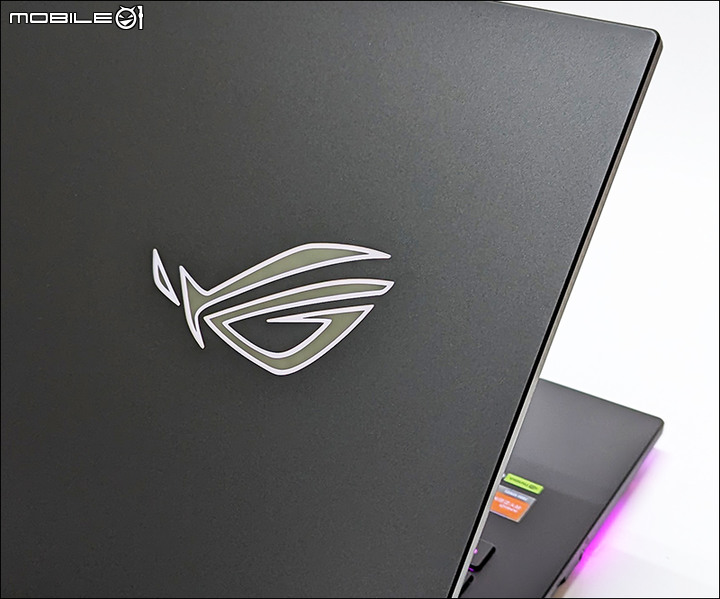 快速開箱：ROG Strix Scar 17 G733PZ