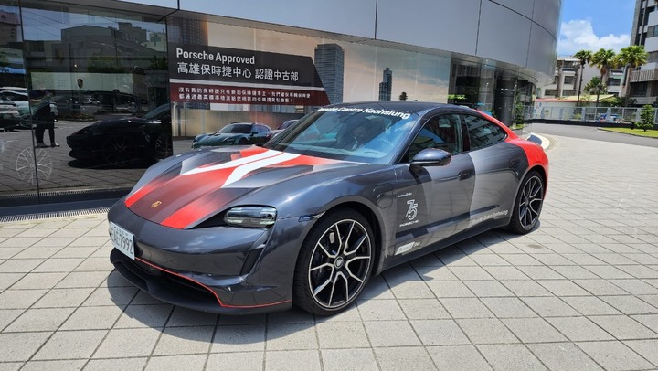 點我看大圖 Porsche Taycan現車的另一種選擇