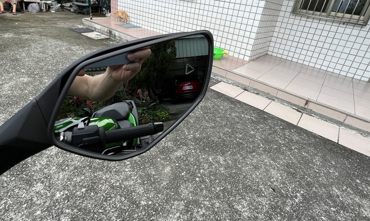 點我看大圖 2023 kawasaki H2 SX SE 微開箱