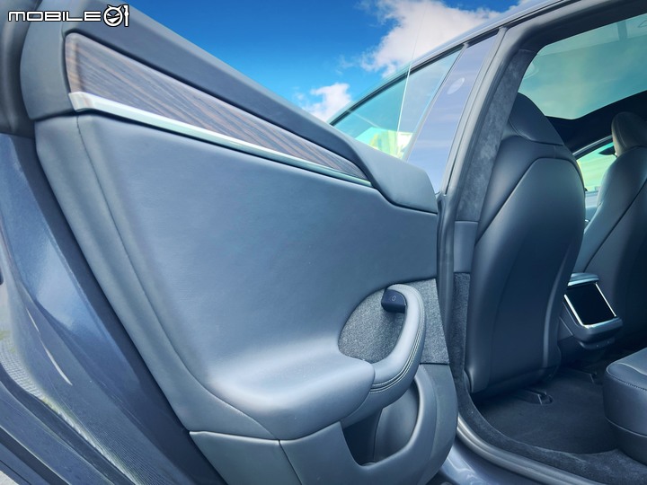 【新Model X/S 雙開箱】德意志鐵粉的特斯拉 !?