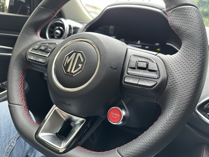 MG HS 1.5T 新車心得
