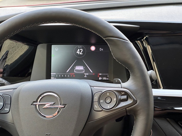 三重Opel Grandland賞車試駕分享