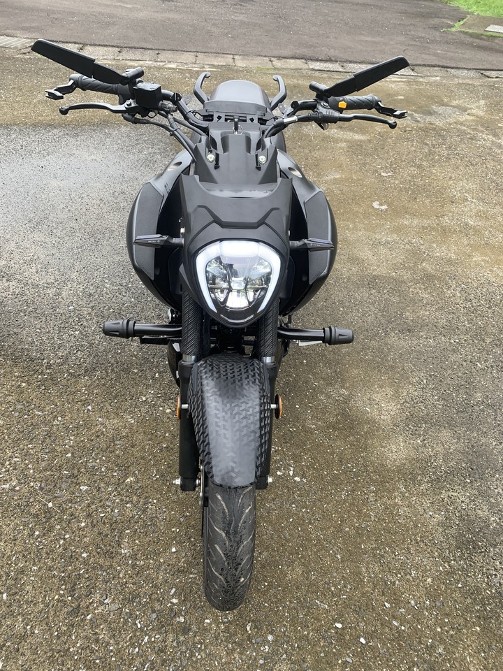 Suzuki intruder 入侵者155 (白牌美式機車化身小惡魔風)