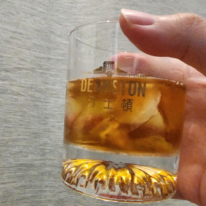 來分享粽子搭酒吧