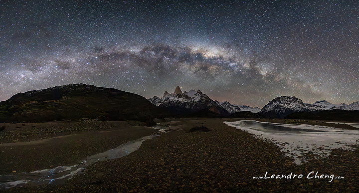 點我看大圖 銀河 - 秋末初冬的Patagonia