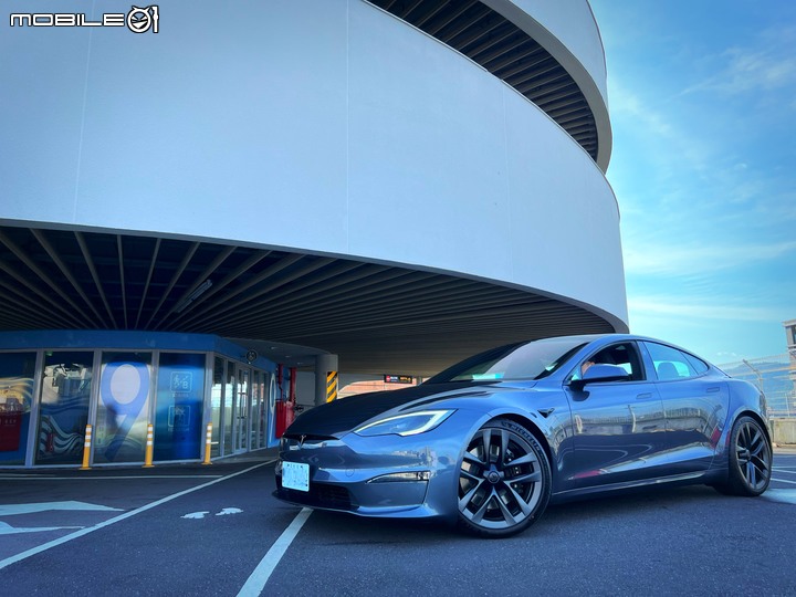 【新Model X/S 雙開箱】德意志鐵粉的特斯拉 !?