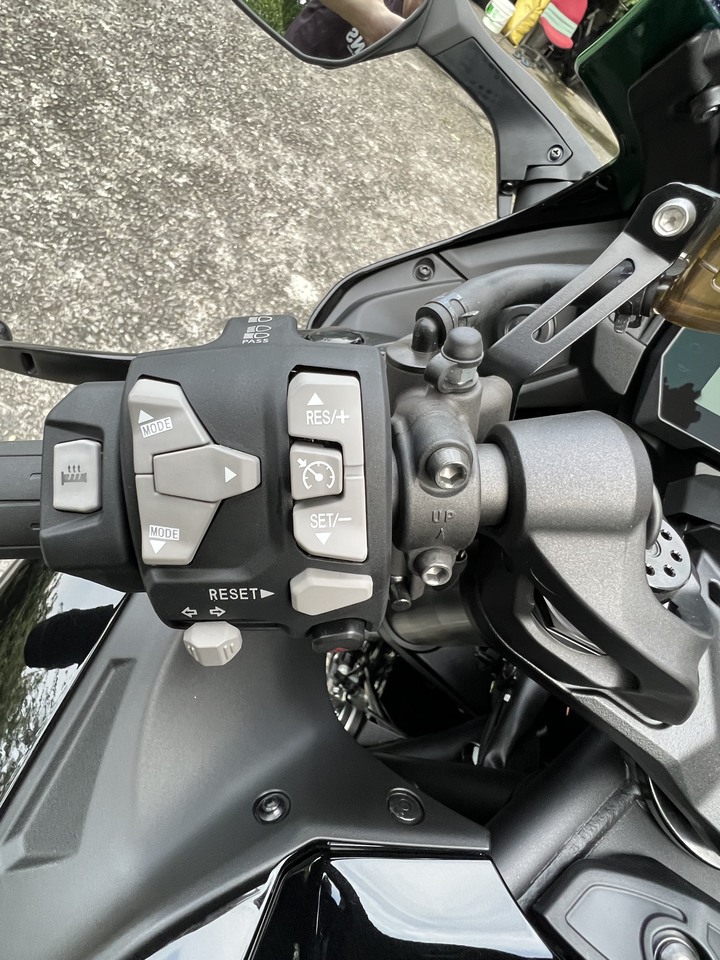 點我看大圖 2023 kawasaki H2 SX SE 微開箱