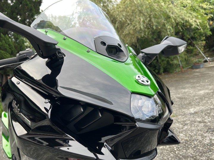 點我看大圖 2023 kawasaki H2 SX SE 微開箱