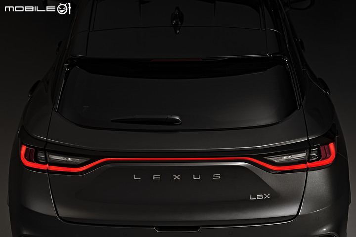 【海外新訊】動力搭配1.5升三缸油電搶攻入門休旅市場,Lexus正式發表全新休旅LBX!