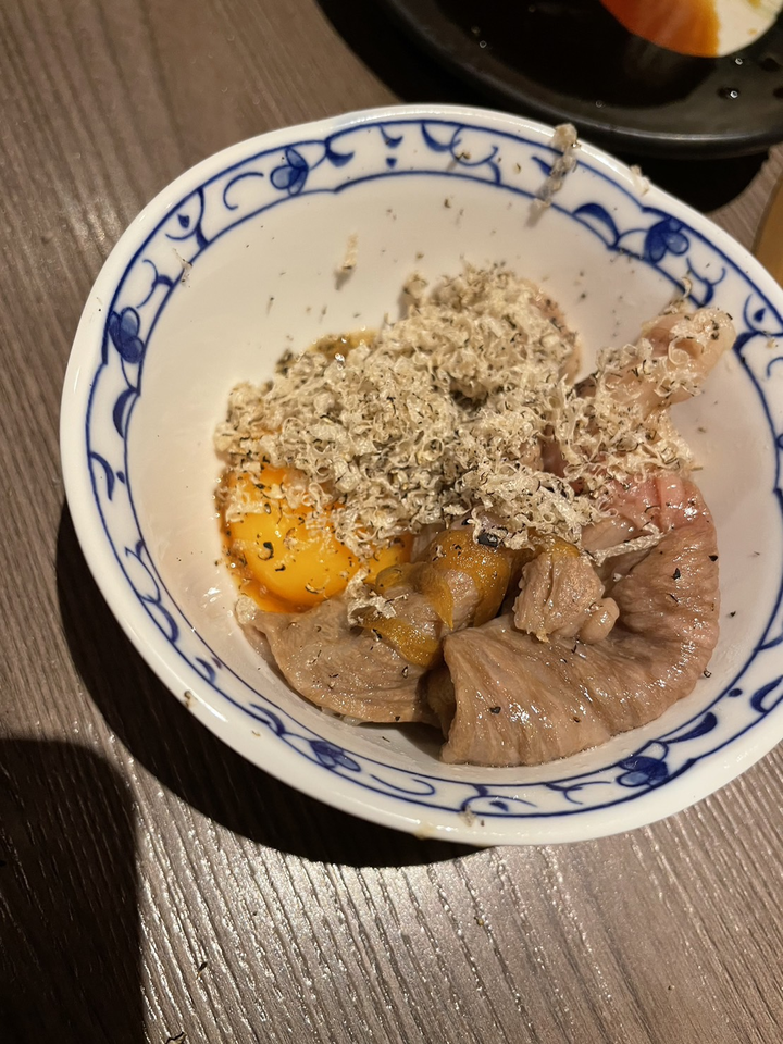 【食記】A5和牛高級饗受一次滿足 日本和牛燒肉專賣 橘焱胡同集團 一牛楽 貼心代烤